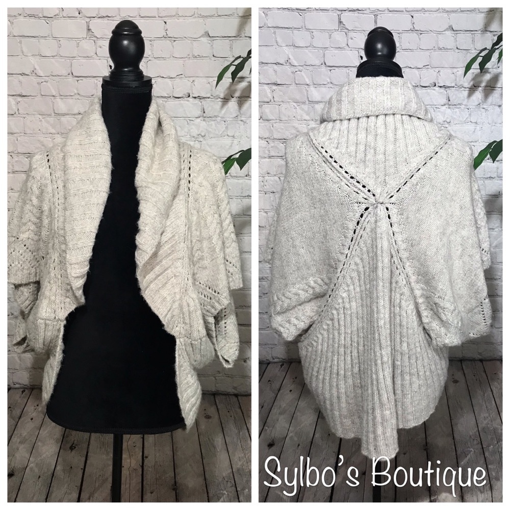 BCBGMAXAZRIA | Sweater